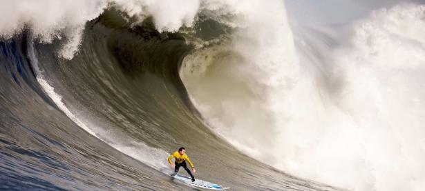 郭艾伦赛点兑现，明尼苏达森林狼淘汰曼联晋级四强，主帅激动落泪